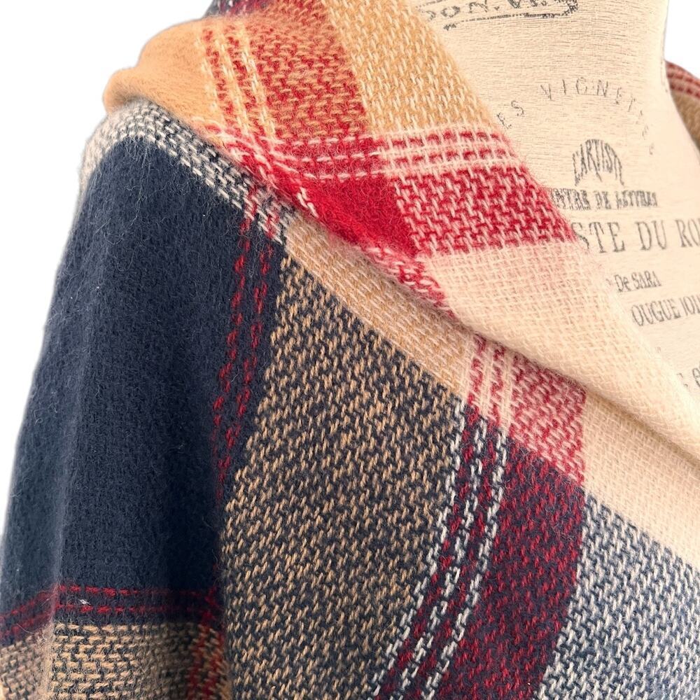 Altare plaid, fringed poncho shawl. One size, multicolor, like new condition - Picture 8 of 9